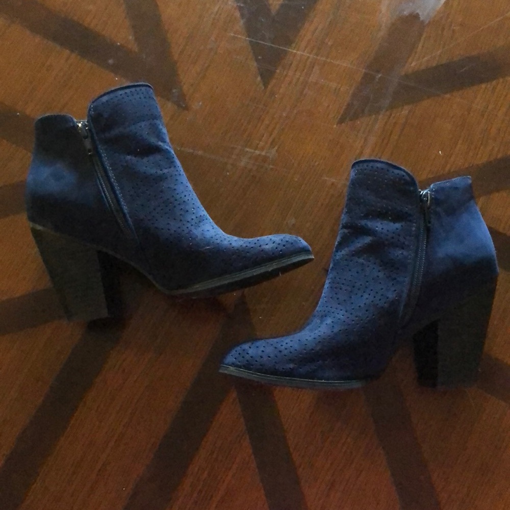 Carlos Boots